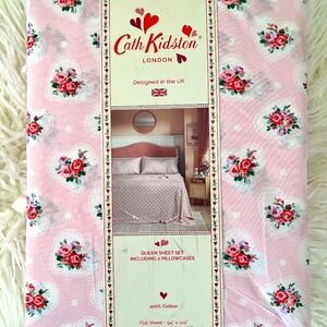 Cath Kidston "Queen Sheet Set in Lace Hearts on Pink" NWT